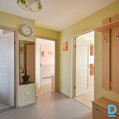 Pārdod dzīvokli Mālkalnes prospekts 16