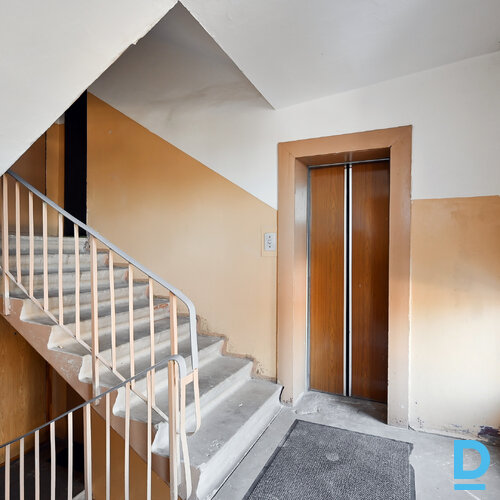 Pārdod dzīvokli Ausekļa prospekts 10