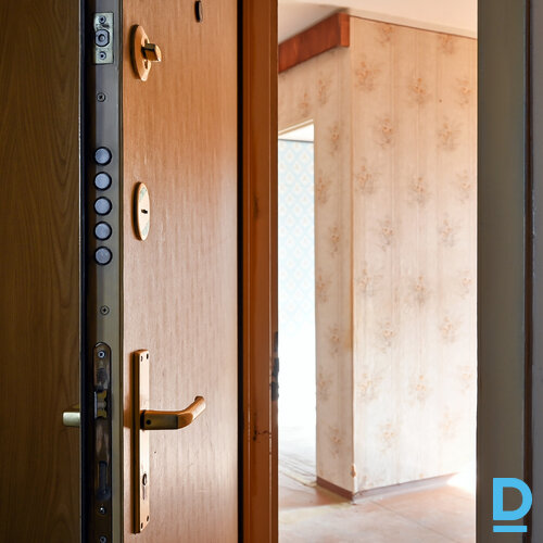 Pārdod dzīvokli Ausekļa prospekts 10