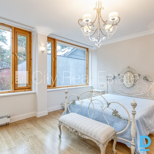 Izīrē dzīvokli Jūrmalā