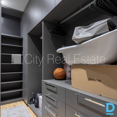 Izīrē dzīvokli Jūrmalā