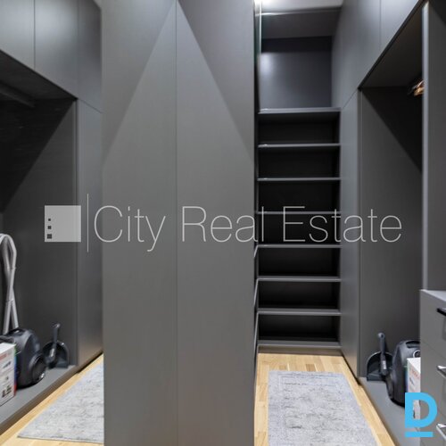 Izīrē dzīvokli Jūrmalā