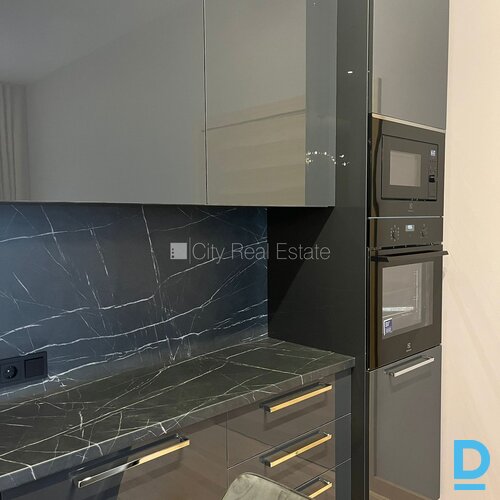 Izīrē dzīvokli Jūrmalā