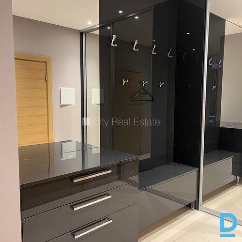 Izīrē dzīvokli Jūrmalā