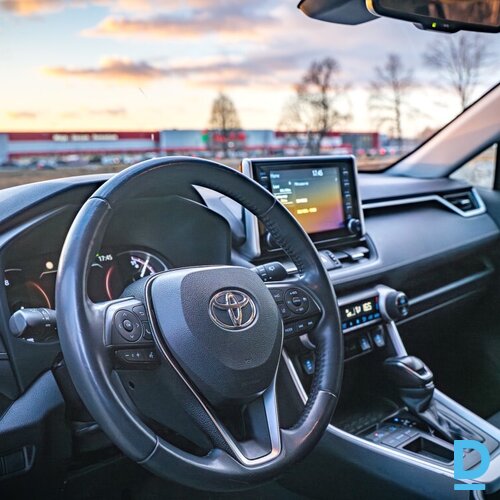 Pārdod Toyota Rav4 2.0i, 2019 Pārdod Toyota Rav4 2.0i, 2019