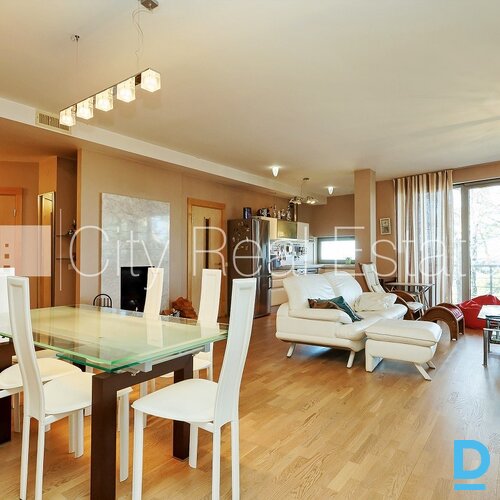 Izīrē dzīvokli Jūrmalā