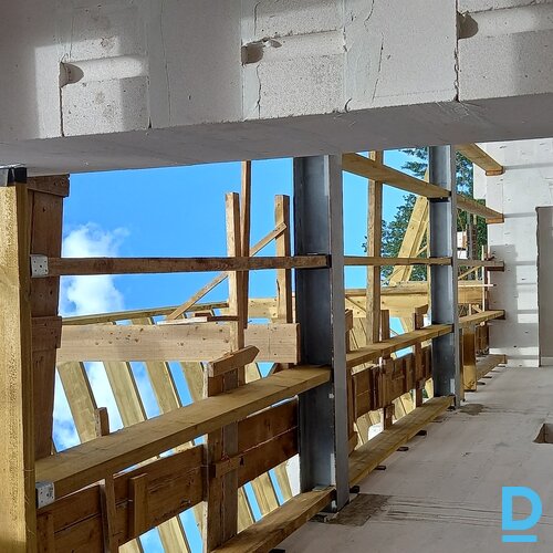 Piedāvā Privātmājas būvniecību (mūrēšana, jumta uzstādīšana)