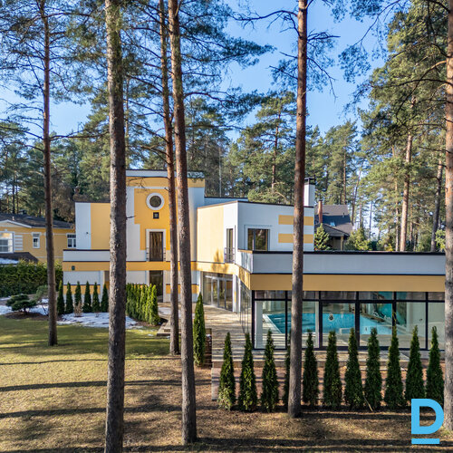 Pārdod māju Dzērvju iela 7, Sunīši, Garkalnes novads, 450m²