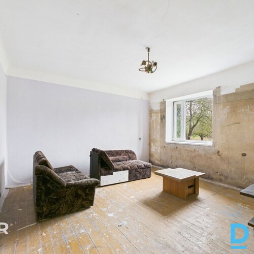 Pārdošanā vienstāvu privātmāja ar plašu 2270 m² zemes gabalu Gulbenē.Māja celta Pārdošanā vienstāvu privātmāja ar plašu 2270 m² zemes gabalu Gulbenē.Māja celta