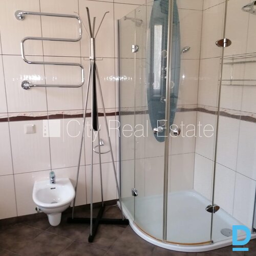 Izīrē dzīvokli Jūrmalā