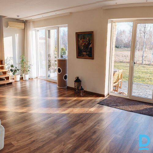 Pārdod māju Gravu iela 17 Pārdod māju Gravu iela 17