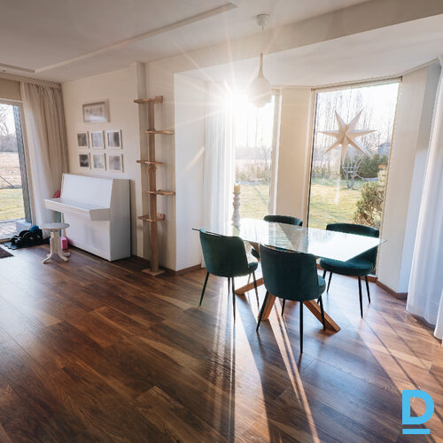 Pārdod māju Gravu iela 17 Pārdod māju Gravu iela 17