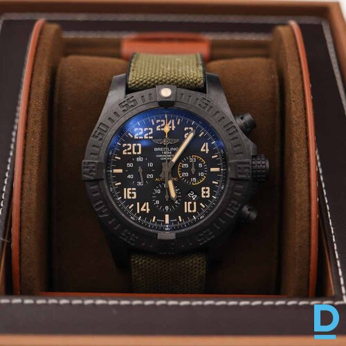 Pārdod Breitling Avenger Hurricane Military
