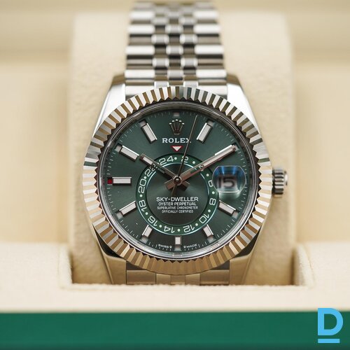 Pārdod Rolex Sky-Dweller