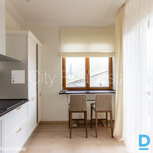 Pārdod dzīvokli Jūrmalā