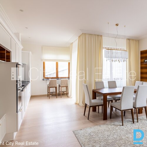 Pārdod dzīvokli Jūrmalā