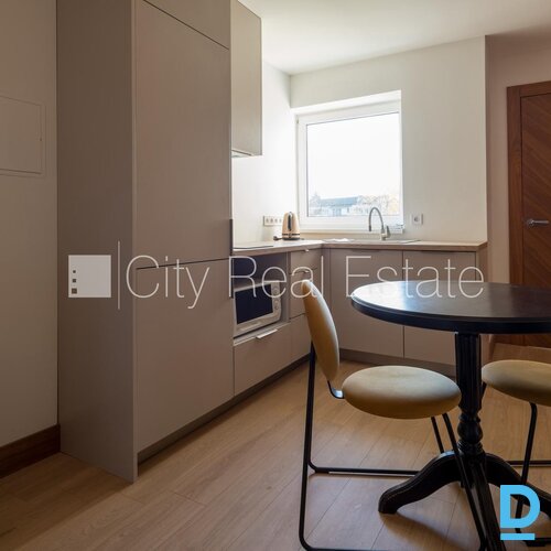 Pārdod dzīvokli Jūrmalā