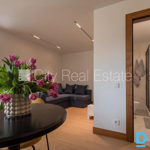 Pārdod dzīvokli Jūrmalā