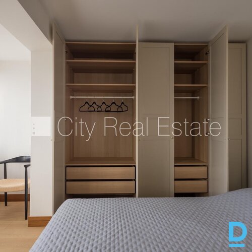 Pārdod dzīvokli Jūrmalā