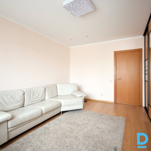 Pārdod dzīvokli Bērzavoti K-3 Pārdod dzīvokli Bērzavoti K-3