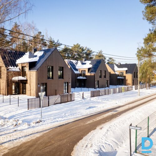 Energoefektīva dvīņu māja Mellužu mežaparkā