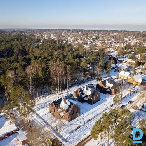 Energoefektīva dvīņu māja Mellužu mežaparkā