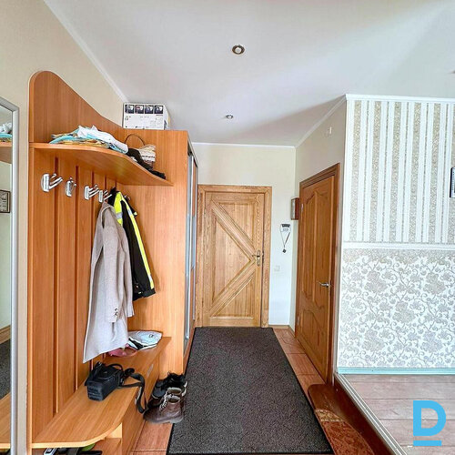 Pārdod māju Mazā Ķentes iela 38