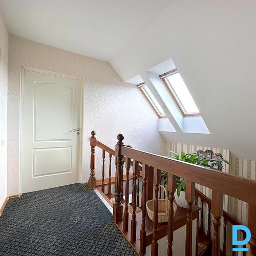 Pārdod māju Mazā Ķentes iela 38