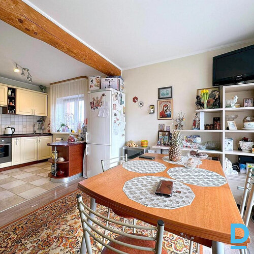 Pārdod māju Mazā Ķentes iela 38