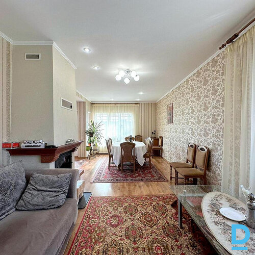 Pārdod māju Mazā Ķentes iela 38