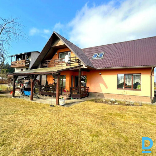 Pārdod māju Mazā Ķentes iela 38