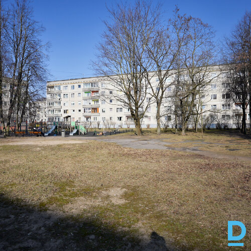 Pārdod dzīvokli Vecmīlgrāvja 1. līnija 47