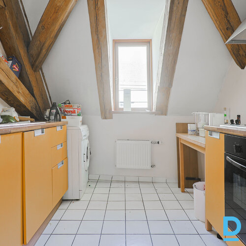 Pārdod dzīvokli Vecpilsētas iela 8a