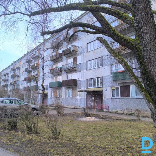 Pārdod dzīvokli Salapils iela 6/1