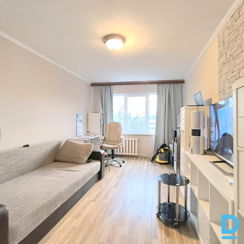 Pārdod dzīvokli Salapils iela 6/1