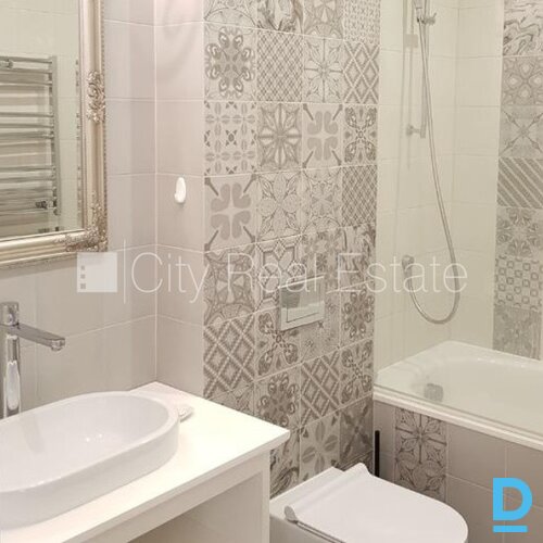 Izīrē dzīvokli Rīgā