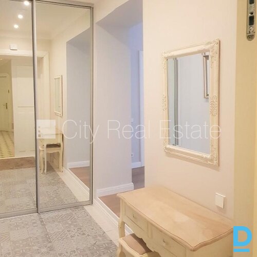 Izīrē dzīvokli Rīgā