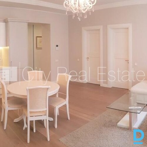 Izīrē dzīvokli Rīgā