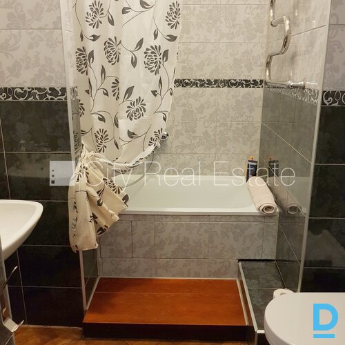 Izīrē dzīvokli Rīgā