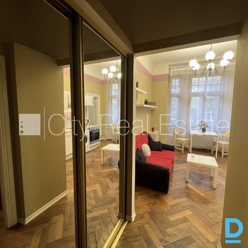 Izīrē dzīvokli Rīgā