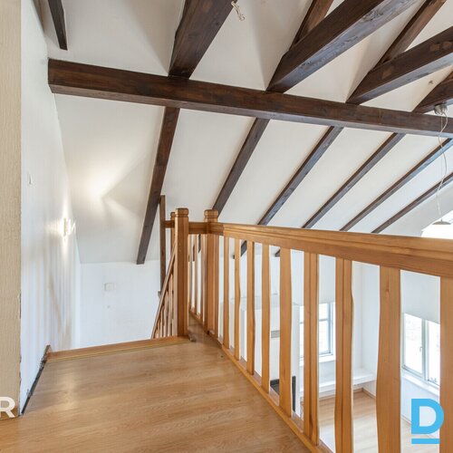 Pārdošanā pamatīga 2 stāvu privātmāja ar 1357 m² zemes gabalu 5 minūšu gājienā n Pārdošanā pamatīga 2 stāvu privātmāja ar 1357 m² zemes gabalu 5 minūšu gājienā n