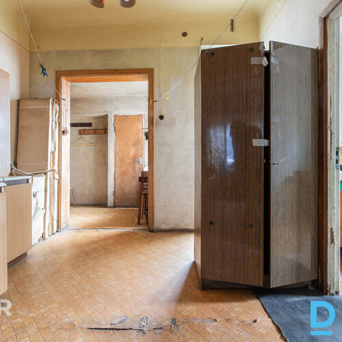 Pārdošanā perspektīvs īpašums Jūrmalā - 98 m² māja ar palīgēku un 1170 m² zemes 