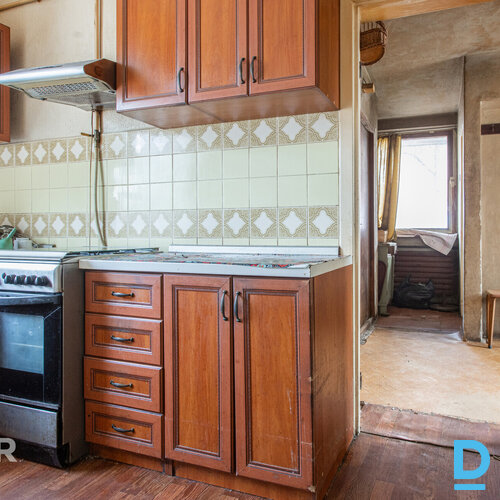 Pārdošanā perspektīvs īpašums Jūrmalā - 98 m² māja ar palīgēku un 1170 m² zemes 