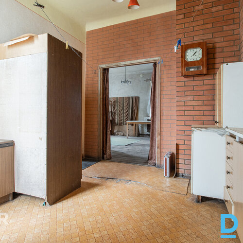 Pārdošanā perspektīvs īpašums Jūrmalā - 98 m² māja ar palīgēku un 1170 m² zemes 