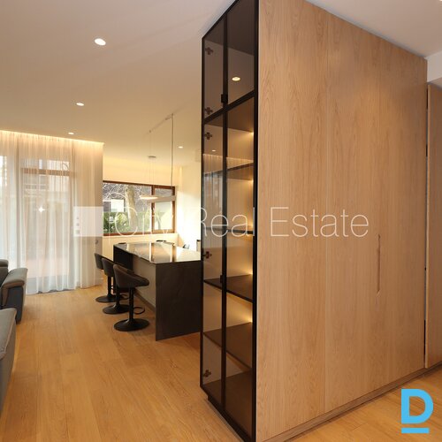 Izīrē dzīvokli Jūrmalā