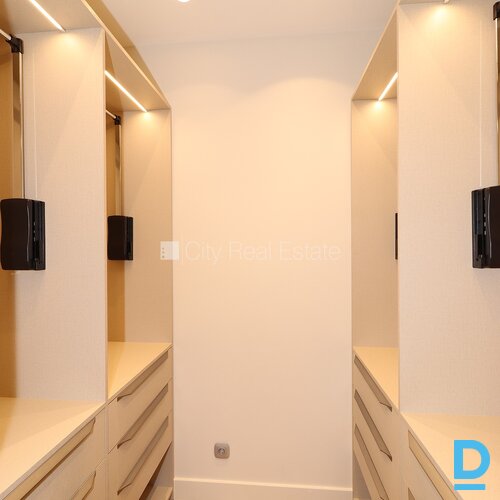 Izīrē dzīvokli Jūrmalā