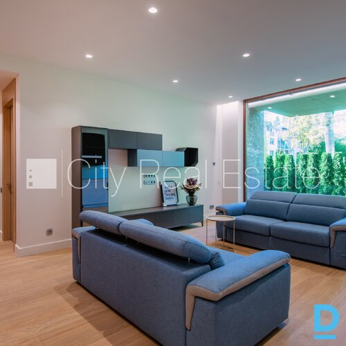 Izīrē dzīvokli Jūrmalā