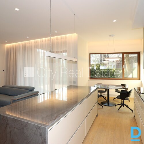 Izīrē dzīvokli Jūrmalā