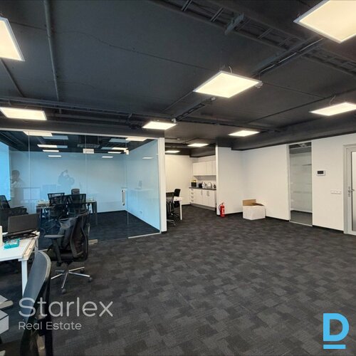 Mēbelēts birojs Rīgas klusajā centrā Mēbelēts birojs Rīgas klusajā centrā