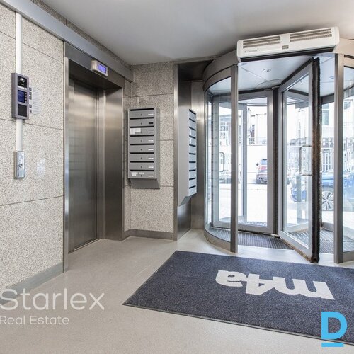 Mēbelēts birojs Rīgas klusajā centrā Mēbelēts birojs Rīgas klusajā centrā